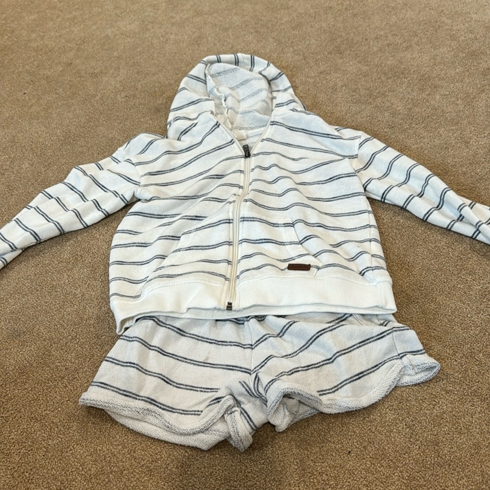 matching set, Roxy, comfy.